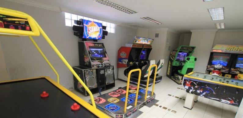 Golden Dolphin Grand Hotel Piscina 24H 卡达斯诺瓦斯 外观 照片